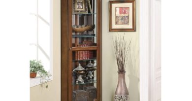 corner curio cabinet